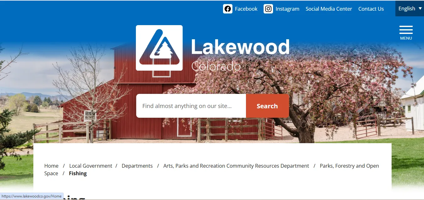 Screenshot guide showing the official City of Lakewood Bear Creek Lake Park fishing rules, species and access information